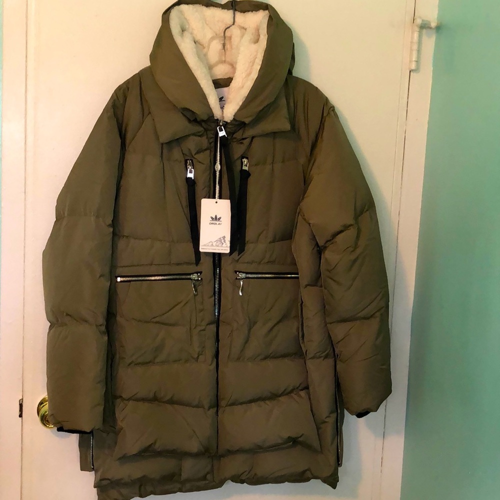NWT! Orolay Women's Green Thickened Down Jacket. L